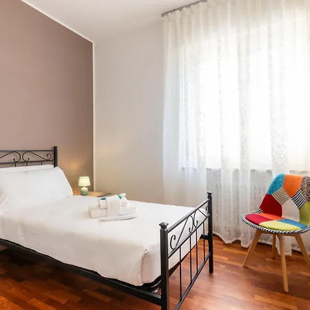 Apartment Al Colonnato - Vicinissimo Al Centro, Ideale Per Famiglie E Gruppi Di Amici Verona