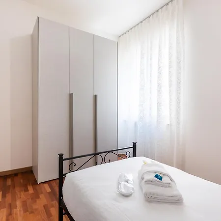 Al Colonnato - Vicinissimo Al Centro, Ideale Per Famiglie E Gruppi Di Amici Apartament Werona